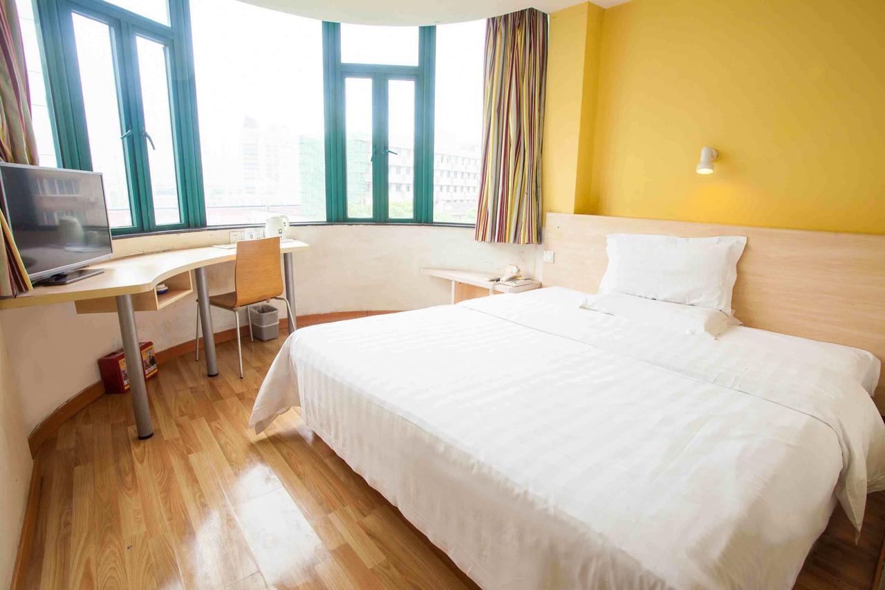 7Days Inn Zhongshan Li He Square Cameră foto